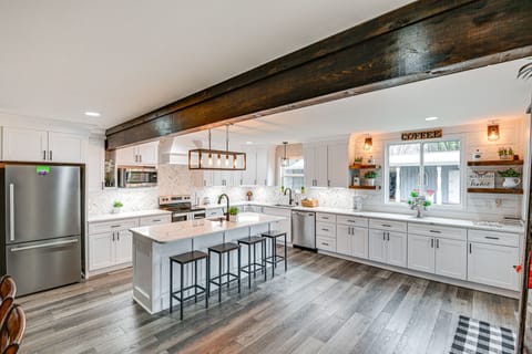 Kitchen | Drip Coffee Maker | Dishwasher | Cooking Basics