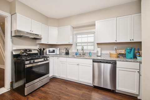 Fully equipped kitchen