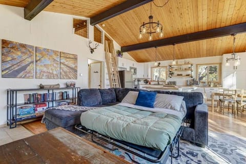 Dive into fun with our selection of books, board games, and puzzles—ideal for kids and families. A world of entertainment awaits during your stay.