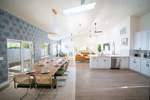 Come have a good time!