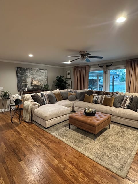 Large open floor plan with extra seating