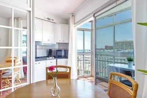 bd08938d-ed9f-486c-b807-c5f20ef67532