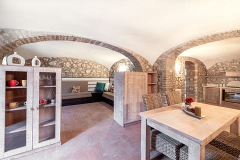 Kitchen and dining area