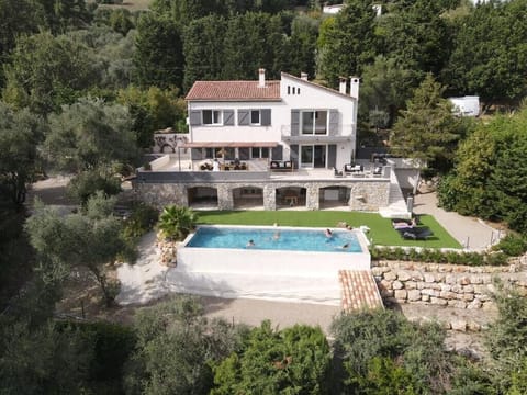 Villa View with pool and garden