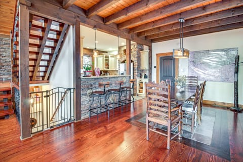 Dining Area | 1st Floor