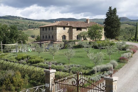 Activities, Amenities, Balcony / Terrace / Patio, Building Exterior, Garden, Pool, Spring, Summer