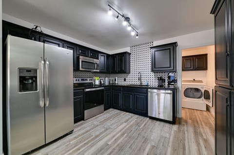 Kitchen | Equipped w/ Cooking Basics