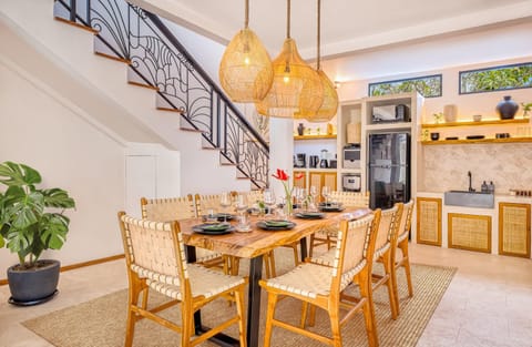 Family sized dining table