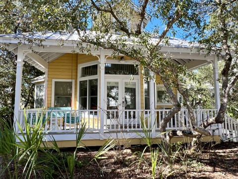 WELCOME TO DREAMSICLE IN SEASIDE, FLORIDA!