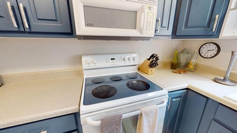 Edisto-On-My-Mind-Kitchen