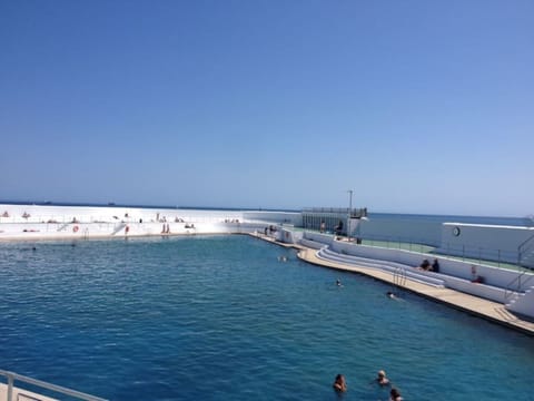 Jubilee lido and Geothermal pool, 2 minutes walk from the cottage.