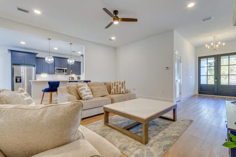 Gulf Breeze Vacation Rental | 3BR | 2BA | 1,589 Sq Ft | 1 Small Step to Enter