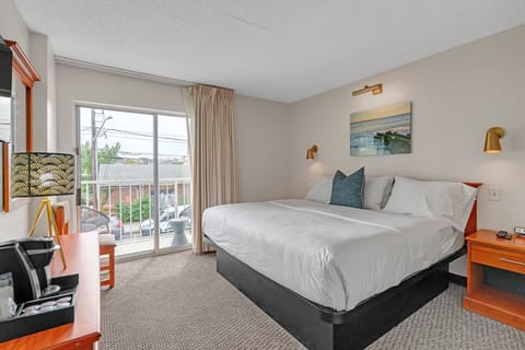 Indoors, Lamp, Bed, Furniture, Home Decor