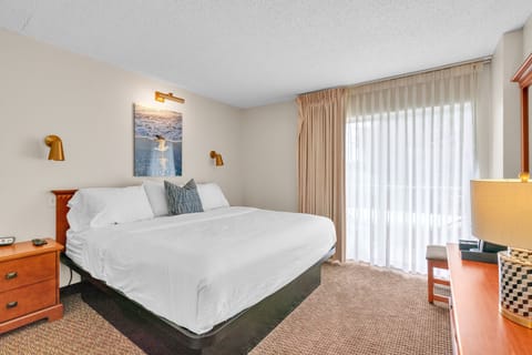 Indoors, Lamp, Home Decor, Bed, Furniture