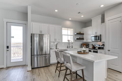 Kitchen | 1st Floor | Keurig & Drip Coffee Makers | Tea Kettle | Cooking Basics