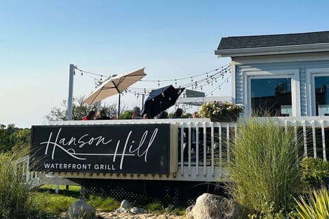 Hanson Hill Waterfront Grill