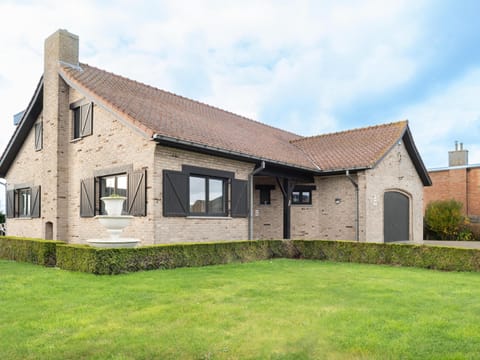 Holiday Home Exterior [winter]