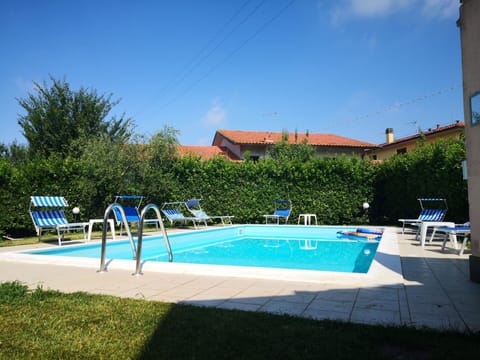 Autumn, Garden, Pool, Spring, Summer