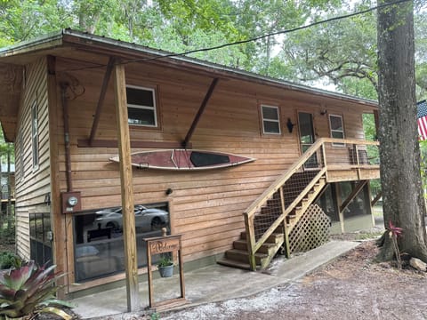 The Confluence Cabin is a cedar cabin where your family can relax and enjoy.