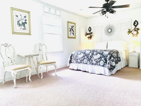 Close to GM Plant, Hospitals and Wedding Facilities!
