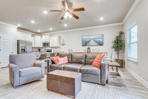 Living Room | Cable TV | Laptop-Friendly Workspace | 1st Floor