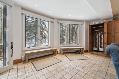 1706830913350-2115-11