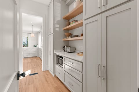 The Ship's Belle - Butlers Kitchen for additional storage and small appliances