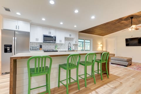 Kitchen | Drip Coffee Maker | Dishware & Flatware | Toaster Oven