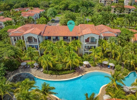 Unit L515 is on the top floor of the building, providing amazing views of the pools and the lush tropical landscaping.