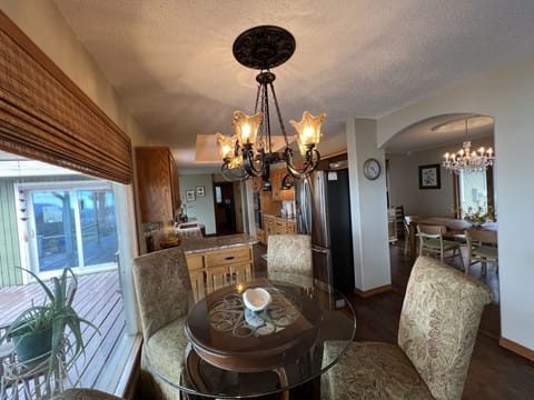 breakfast nook with a view!