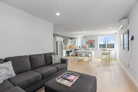 Building Lobby &amp; Kitchen