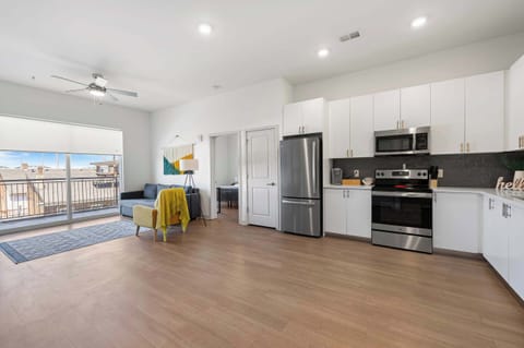 Living and kitchen area