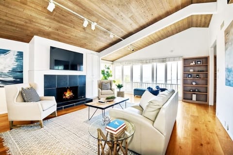 Beautiful cozy Living room with HUGE ocean views. 