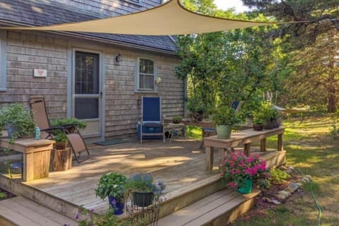 Welcome to Rose Blossom Retreat in the beautiful town of Eastham 
