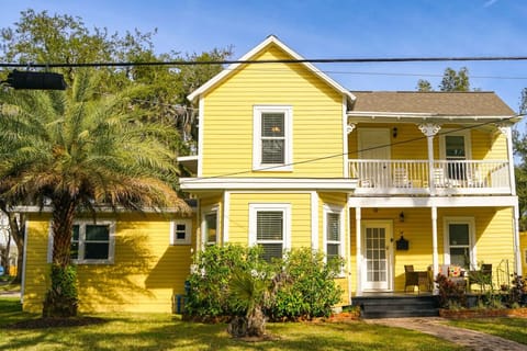 Welcome to Sunny Sanchez 1 – your perfect retreat for sunshine and relaxation