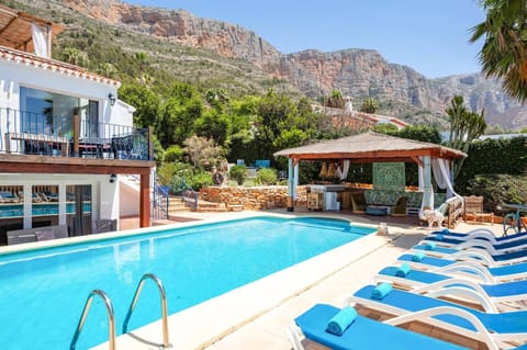 Villa Nirvana image