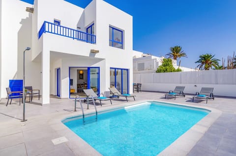 Villa Montalban image