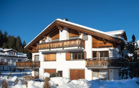 Sot Valos residential building