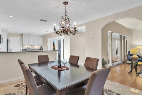 Space is perfect for enjoying family time & entertaining!
