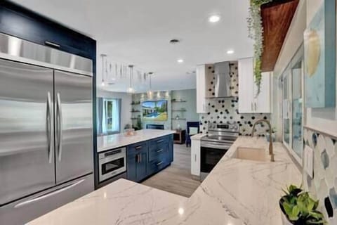 F834cd68 9a38 4a2f 8324 cf3fd9f7a8cb