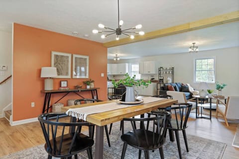 Share meals and make memories at the dining table with a view.