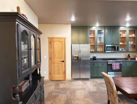 Dining and kitchen area (pic 2)