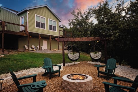 Cozy fire pit nights under starry Hill Country skies