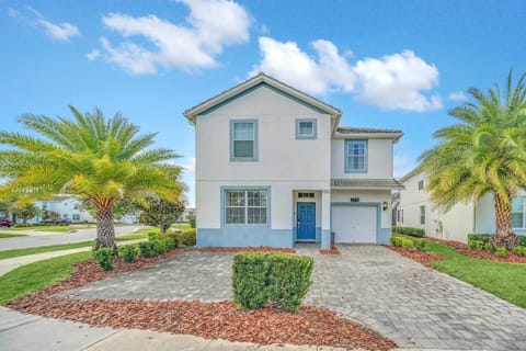 Beautiful 6 bed 5 bath villa located in Storey Lake Resort