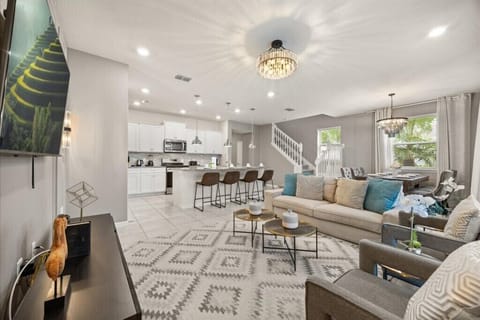This townhome has a total of 5 bedrooms.