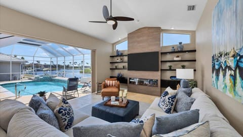 This villa has a total of 3 bedrooms.