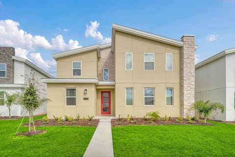 Beautiful 9 bed 5 bath villa located in Champions Gate Resort