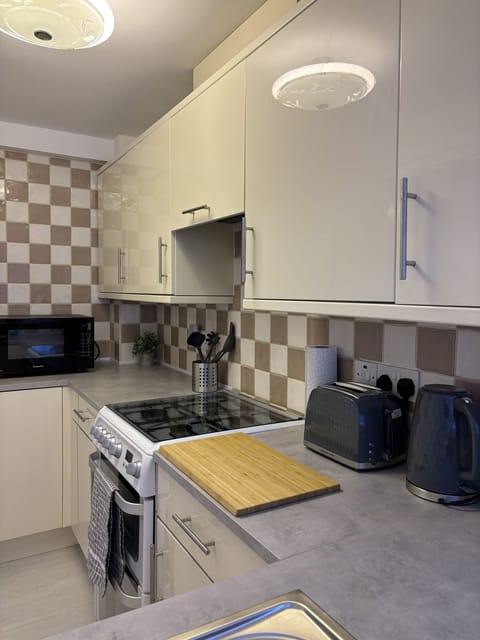 Plenty of storage and extraction for cooking.