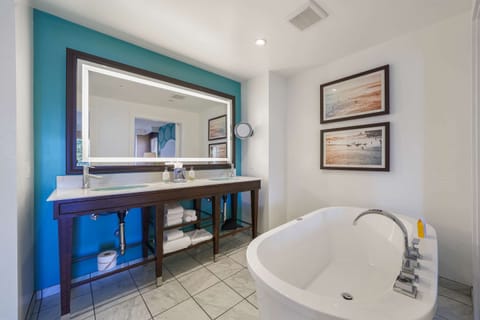 Kona Kai Suite