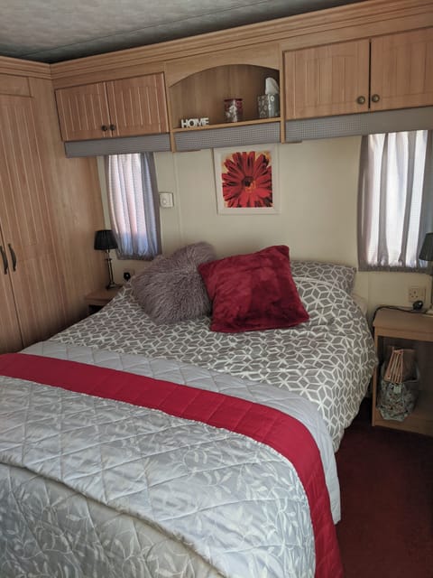 Double Bedroom with plenty of wardrobe space and ensuite